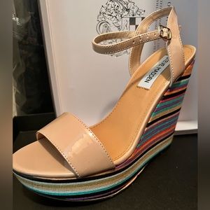 Steve Madden multi color wedges